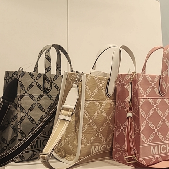 SALE! ✅ GIGI Michael Kors Large Logo Jacquard Tote Bag ✨ NWT - Picture 8 of 10